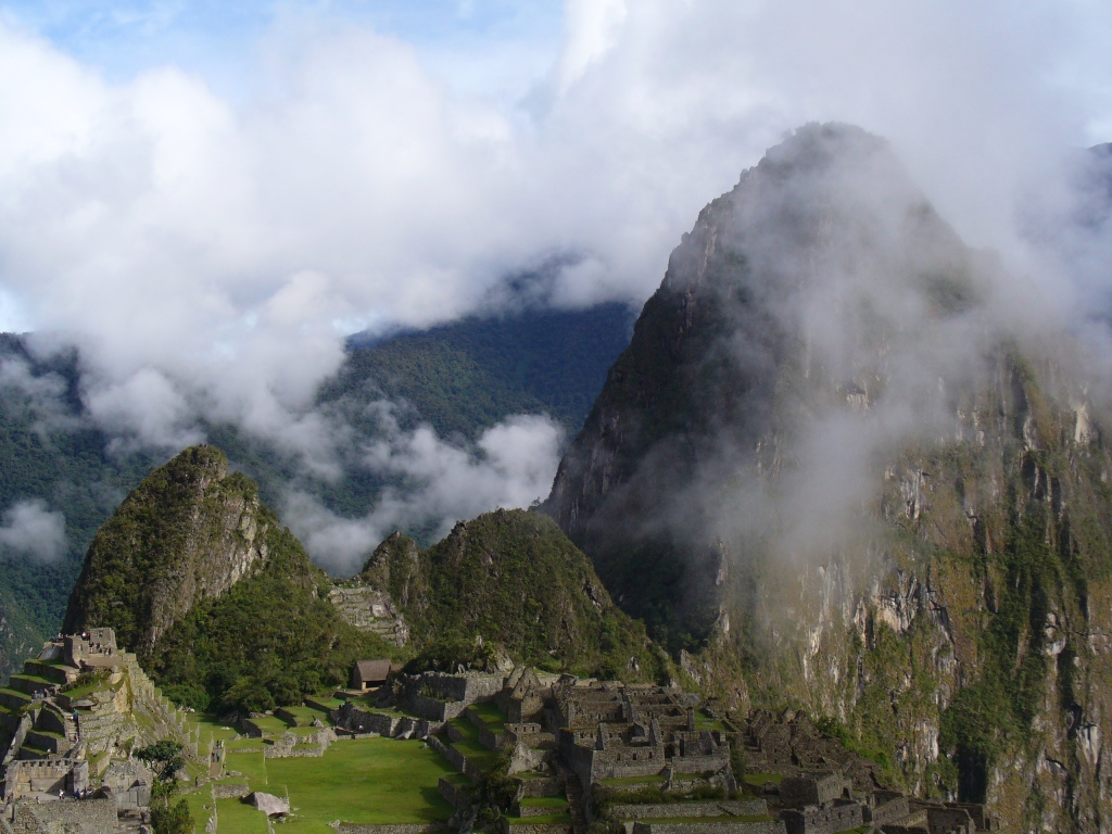 machu-picchu-the-peruvian-gold-mine-same-skies-above